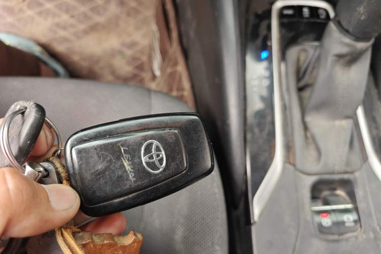 Used Toyota Levin 2019 185T CVT Luxury Edition China VI Standard Vehicle Key