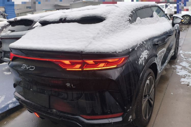 Used BYD Song L EV 2025 662 km Ultra-Range Version Exterior 4