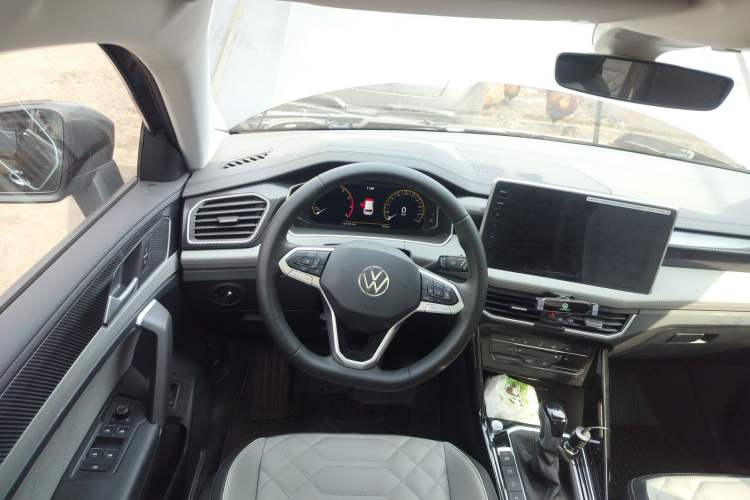 Used Volkswagen Tayron 2024 330TSI Two-Wheel Drive Luxury Plus Advanced Version
