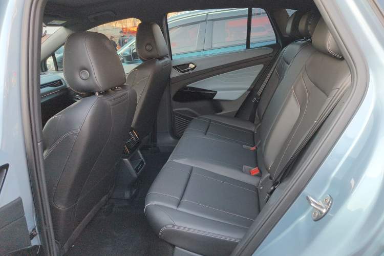 Used Volkswagen ID.4 X 2025 Smart Version Pure & Intelligent Enjoyment Edition Left Rear Seat