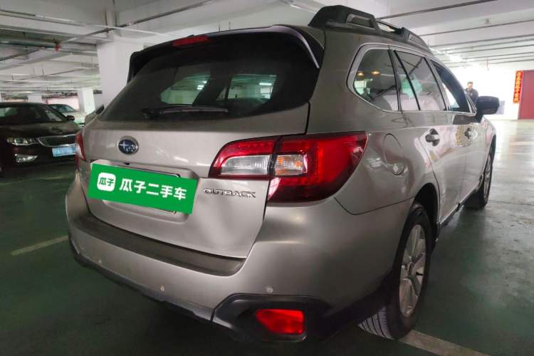 Used Subaru Outback 2017 2.5i Luxury Navigation Edition with EyeSight
