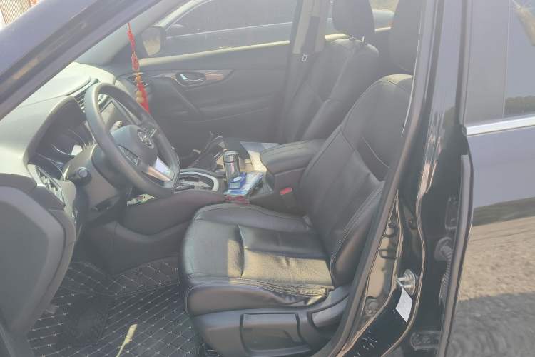 Used Nissan X-Trail 2017 2.0L CVT Comfort Edition 2WD Left Front Seat