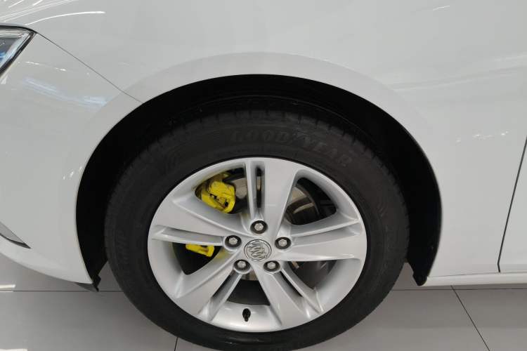 Used Buick Regal 2019 20T Elite Version China VI Standard Left Front Wheel Hub