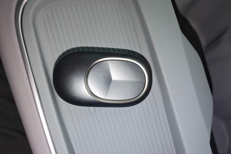 Used Nio EC6 2024 75 kWh