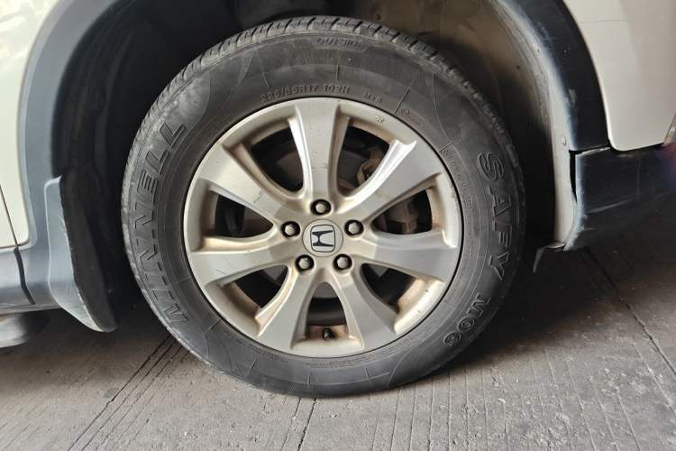 Used Honda CR-V 2012 2.0L two-wheel drive urban version