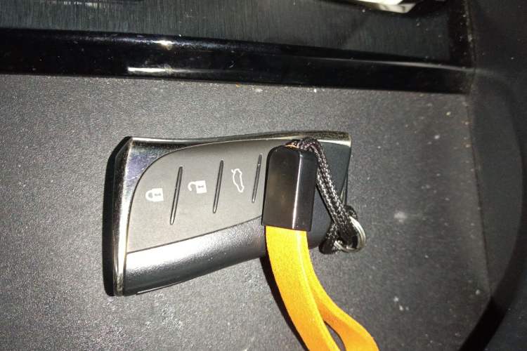 Used Lexus ES 2023 200 Excellence Edition