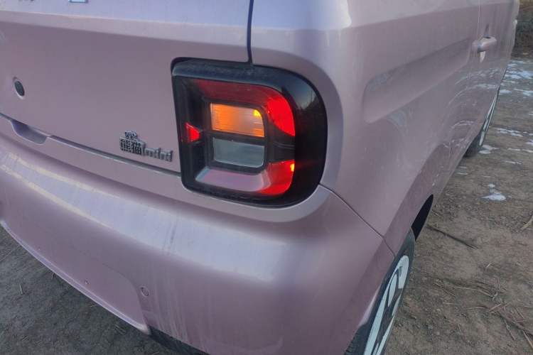 Used Geely Galaxy Panda 2025 210 km – Yuanqi Bear Right Rear Taillight