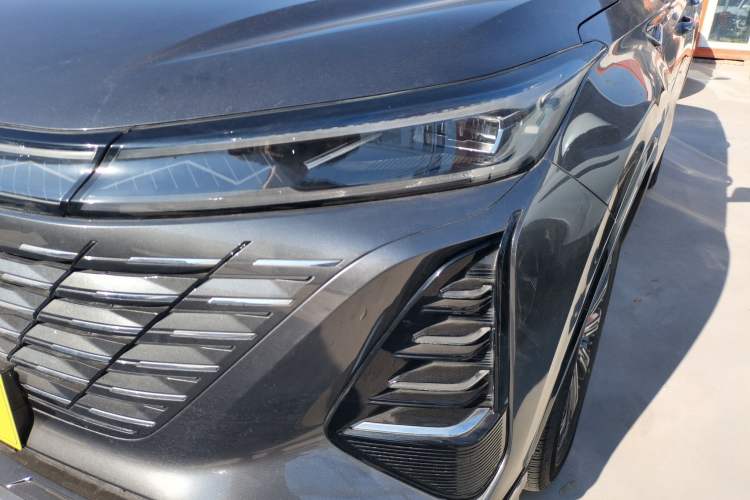 Used Changan CS75 PLUS 2024 3rd Generation Champion Edition 2.0T Intelligent Drive Performance Model
