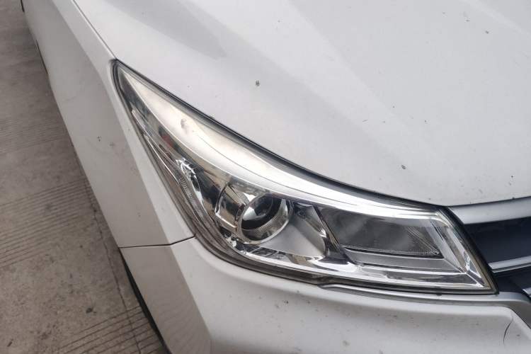 Used Baojun 730 2019 1.5L Manual Fashion Model 7-seater China VI