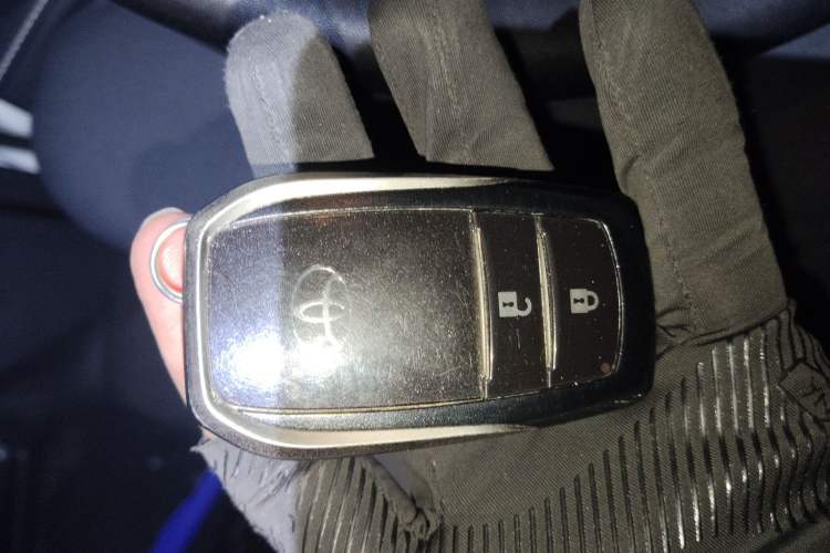 Used Toyota RAV4 2018 2.5L Automatic 4x4 Elite i Edition Vehicle Key