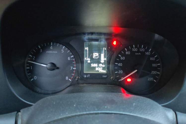 Used Nissan Navara 2017 2.5L Automatic 2WD Luxury Edition QR25