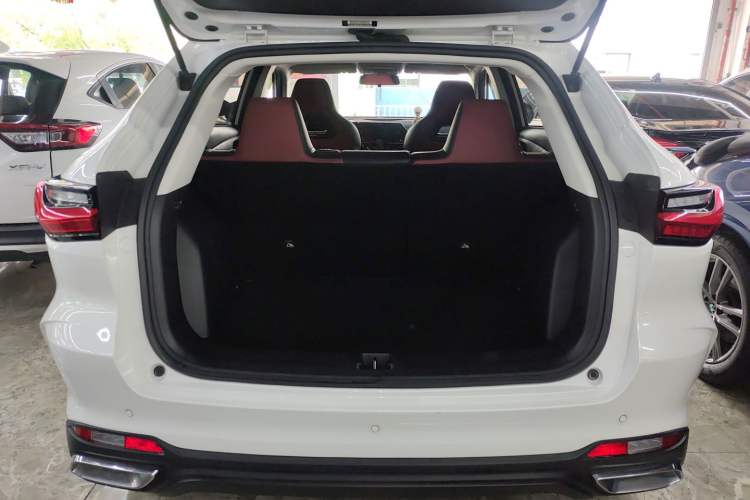 Used CHANGAN OSHAN X5 2021 1.5T DCT Prestige Edition Trunk