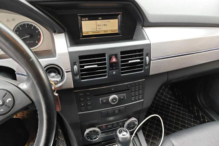 Used Mercedes-Benz GLK-Class 2011 GLK 300 4MATIC Fashion Model