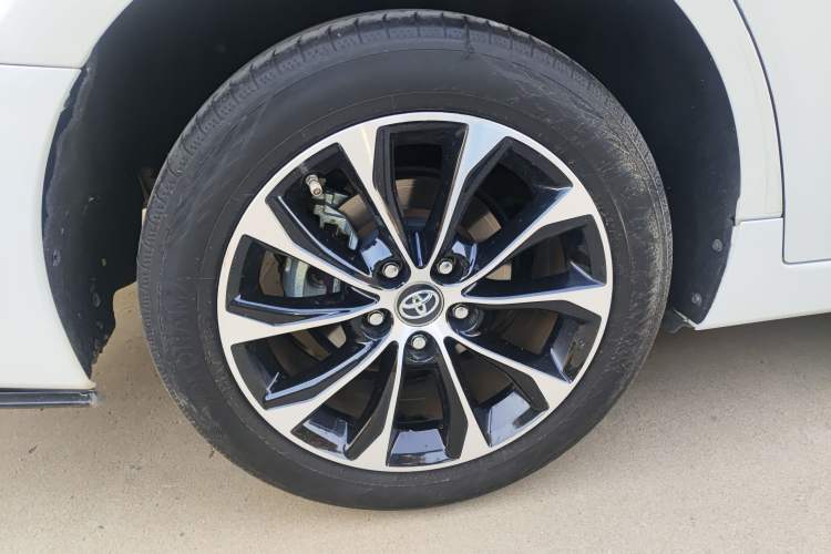 Used Toyota Avalon 2022 Dual-Engine 2.5L Luxury Edition Right Rear Wheel Hub