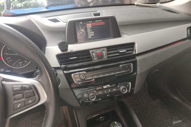 Used BMW X1 2016 sDrive18Li Fashion Model Audio And AC Panel