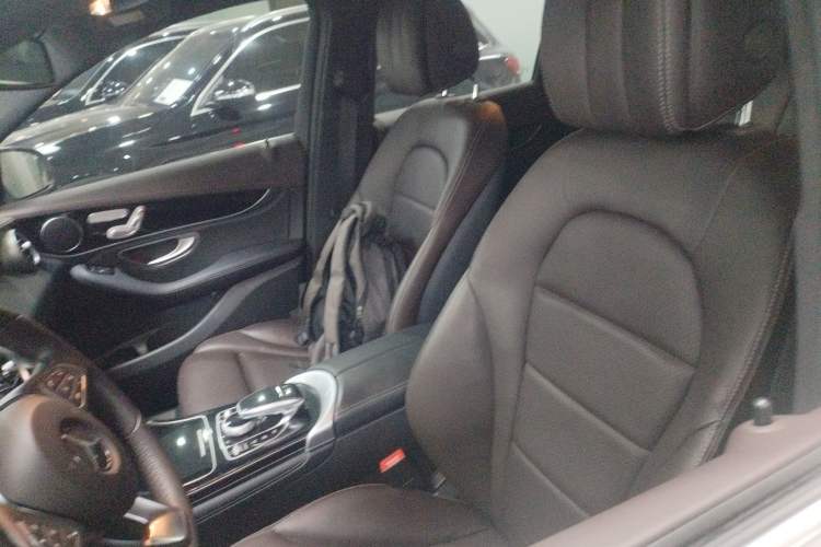 Used Mercedes-Benz GLC 2017 GLC 260 4MATIC Dynamic Edition Left Front Seat