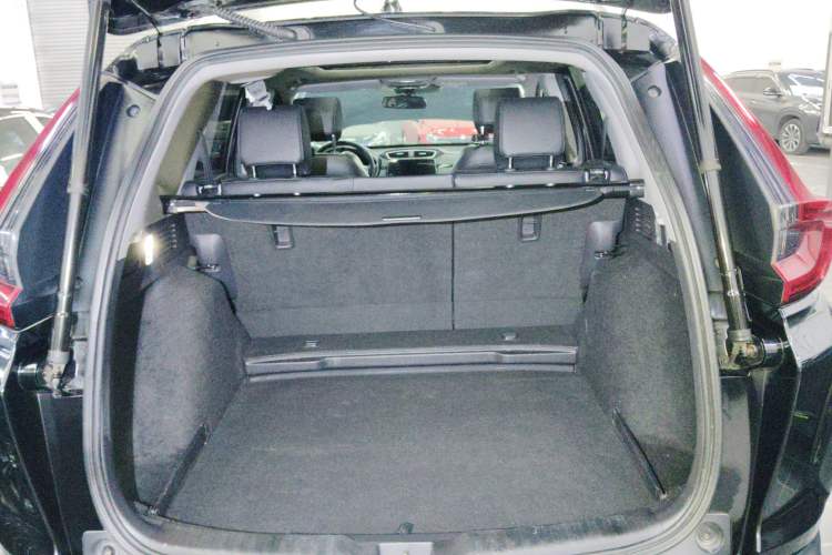 Used Honda CR-V 2021 240TURBO CVT 2WD Fashion Edition Trunk