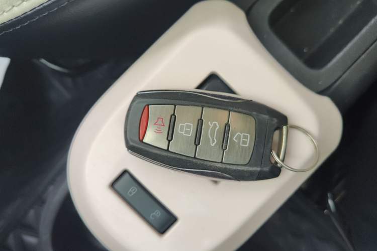 Used ORA Black Cat 2022 351 km Standard Version Ternary Lithium
