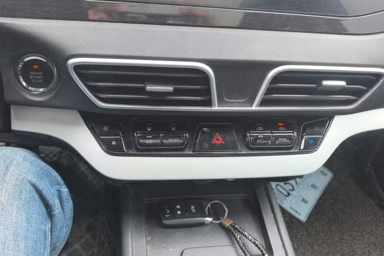 Used Cowin Xuanjie 2020 1.5L Manual Xuan
