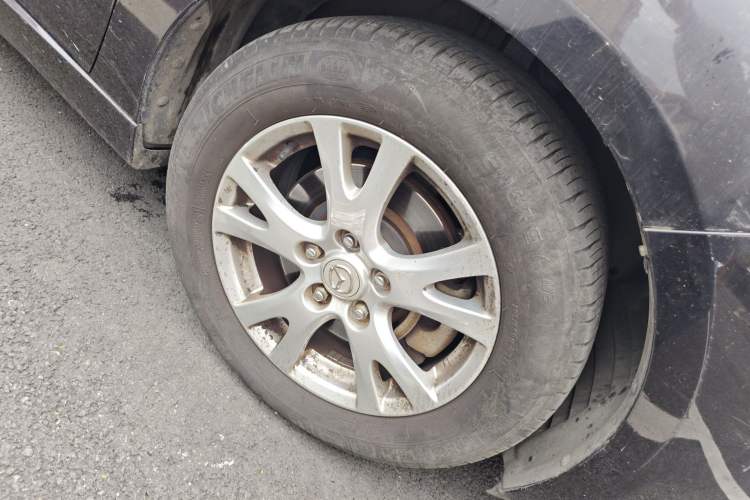 Used Mazda 6 2010 2.0L Manual Transmission Right Front Wheel Hub