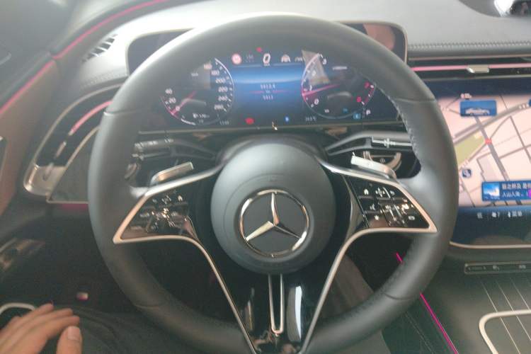 Used Mercedes-Benz E-Class 2025 Facelift E 300 L Luxury Edition Steering Wheel