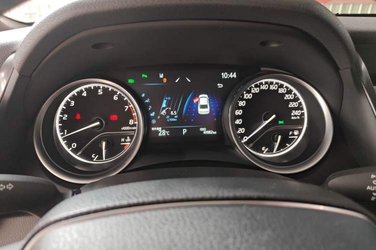 Used Toyota Camry 2021 2.0G Luxury Edition