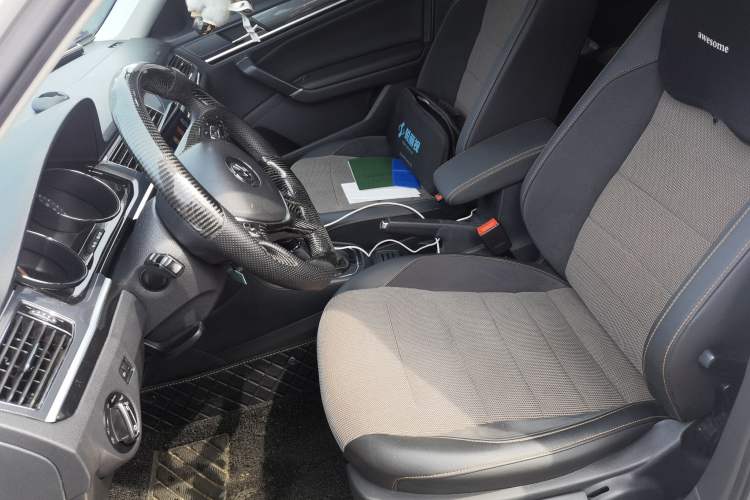 Used Volkswagen C-TREK 2018 230TSI DSG Comfort Model Left Front Seat