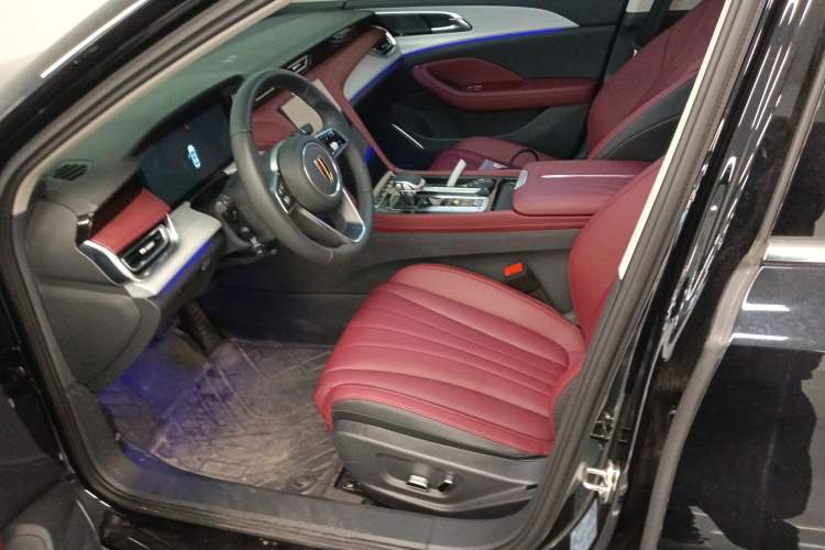 Used Hongqi H5 2025 2.0T Automatic Flag Edition – 500 000 Units Commemorative Version