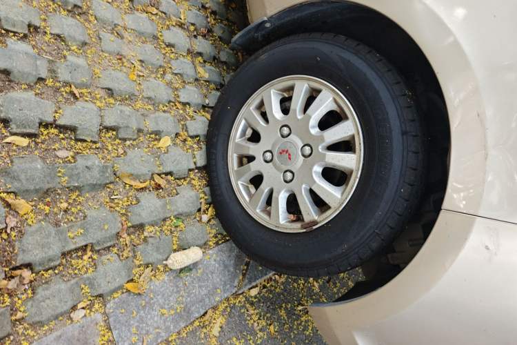 Used Wuling Rongguang V 2016 1.5L Standard Version