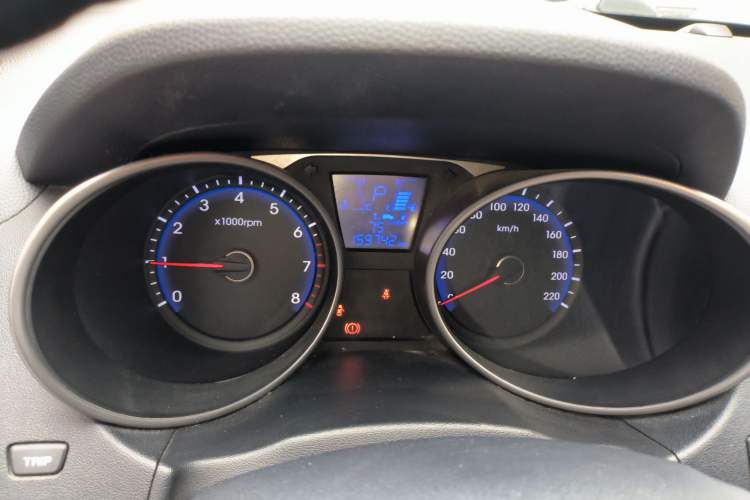 Used Hyundai ix35 2015 2.0L Automatic 2WD Smart Version China V Standard