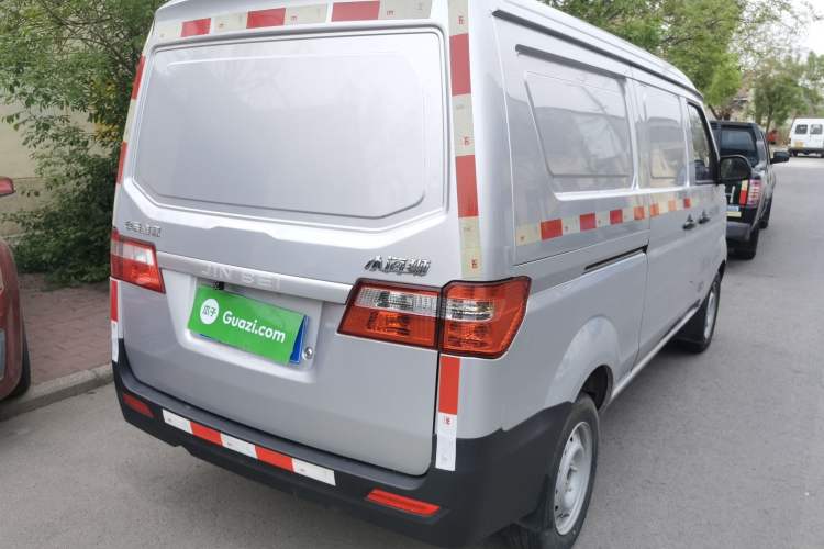 Used Jinbei Hiace X30 2020 1.5L Van Super-Enjoyment Model China VI Standard SWC15M
