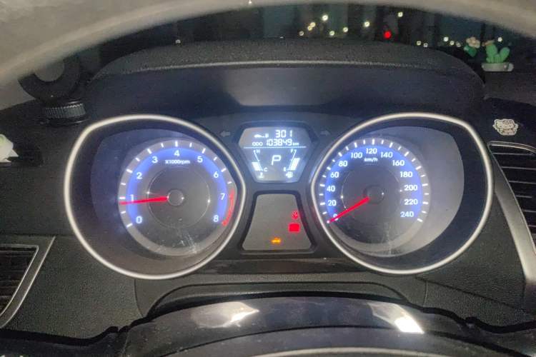 Used Hyundai Elantra (5th Generation / Langdong) 2015 1.6L Automatic Fashion Model Instrument Cluster