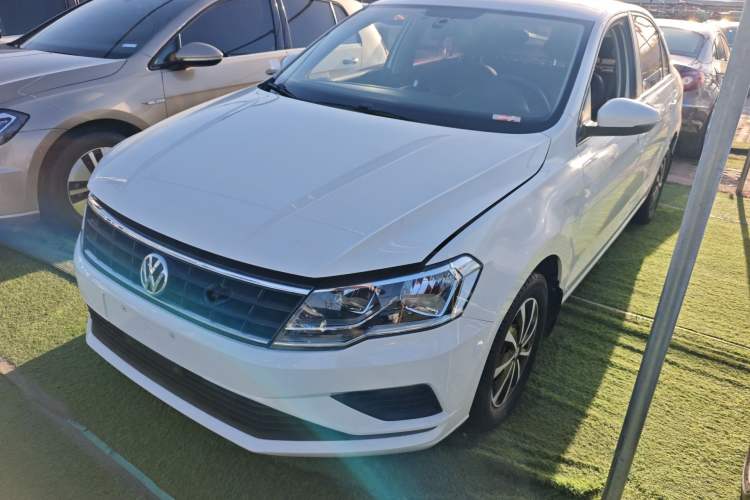 Used Volkswagen Jetta 2017 1.4L Manual Fashion Edition