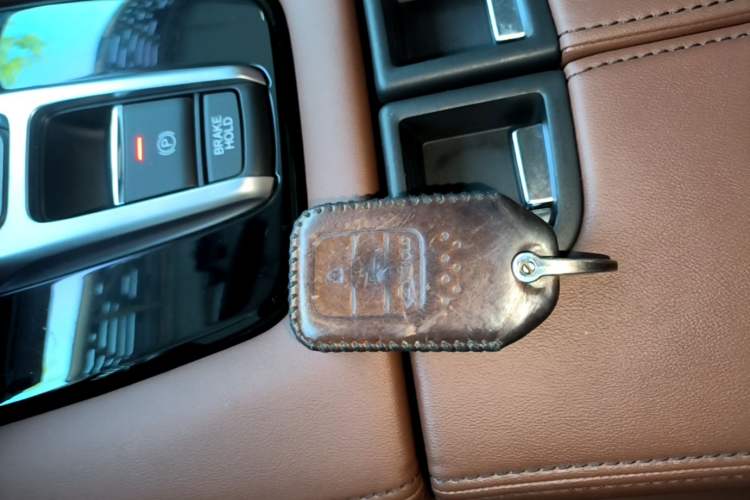 Used Honda UR-V 2020 370TURBO Two-Wheel Drive Luxury Edition Interior 1