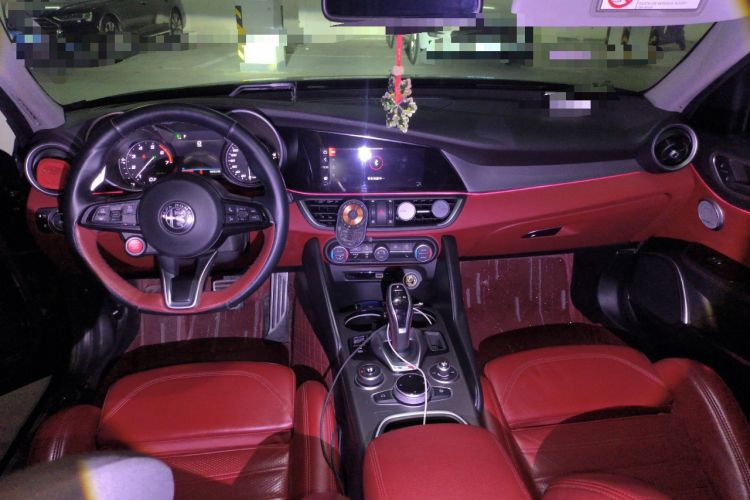 Used Alfa Romeo Giulia 2021 2.0T 280HP Luxury Sport Edition
