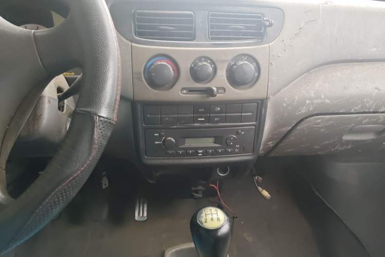 Used CHANGAN KAICHENG Star 3 2015 1.0L Value Edition Non-Air-Conditioned C10 Audio And AC Panel