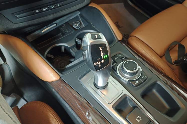 Used BMW X6 2013 xDrive35i
