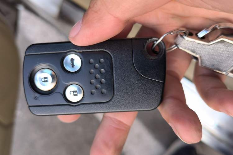 Used Honda Accord 2011 2.4L EX Vehicle Key