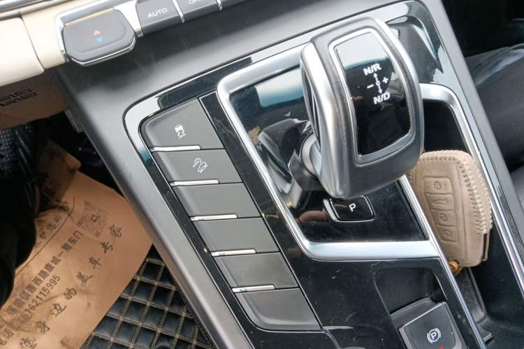 Used Geely Auto Emgrand X7 Sport 2022 Boyue X 1.8TD DCT Smart Model Gear Lever