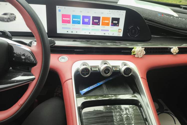 Used EXEED Stellar 2023 400T Four-Wheel Drive Luxury Edition Audio And AC Panel