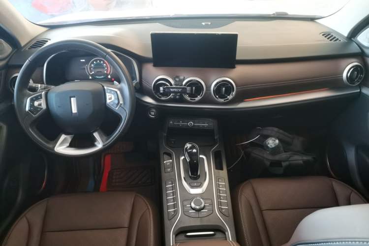 Used Wey VV6 2020 2.0T Two-Wheel Drive Smart Enjoyment+
