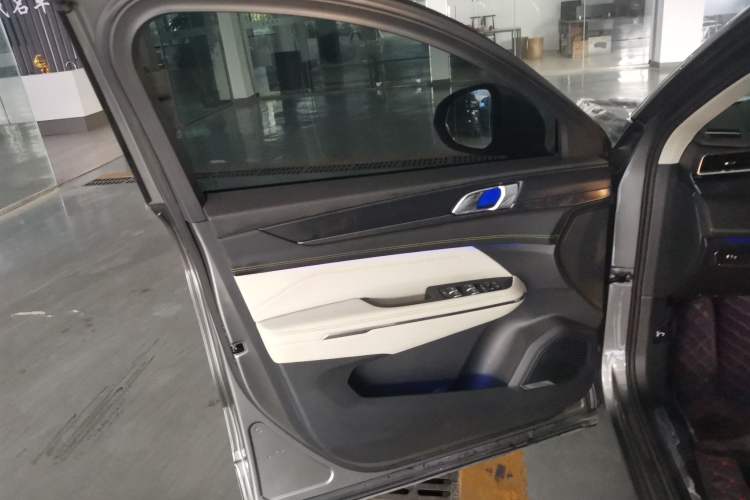 Used Lynk & Co 05 2022 2.0TD Two-Wheel Drive Zhaoyang Plus