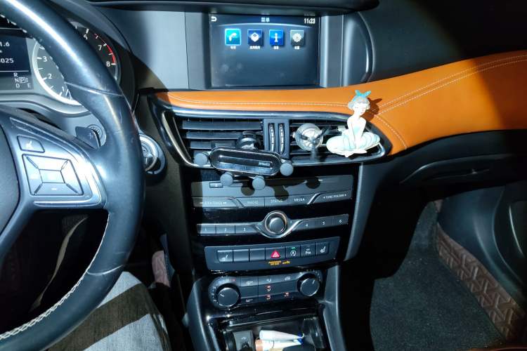 Used Infiniti QX30 2017 2.0T Four-Wheel Drive Sport Edition