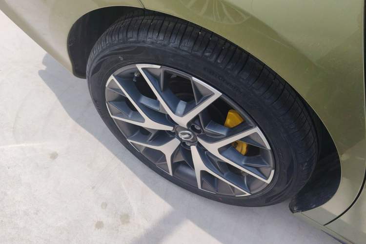 Used GAC Trumpchi EMPOW 2021 270T DCT J15 Version Exterior 5