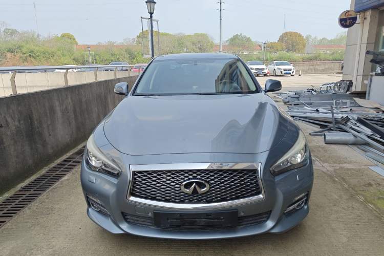 Used Infiniti Q50 2014 2.0T Luxury Edition Front