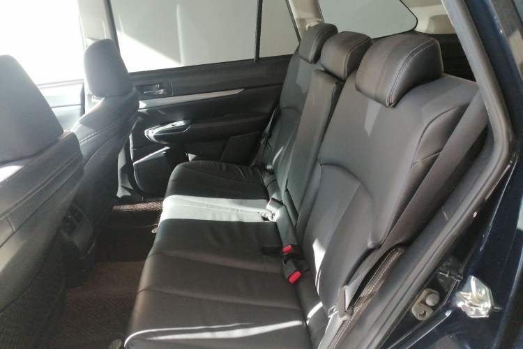 Used Subaru Outback 2014 2.5i Yashang Sport Edition
