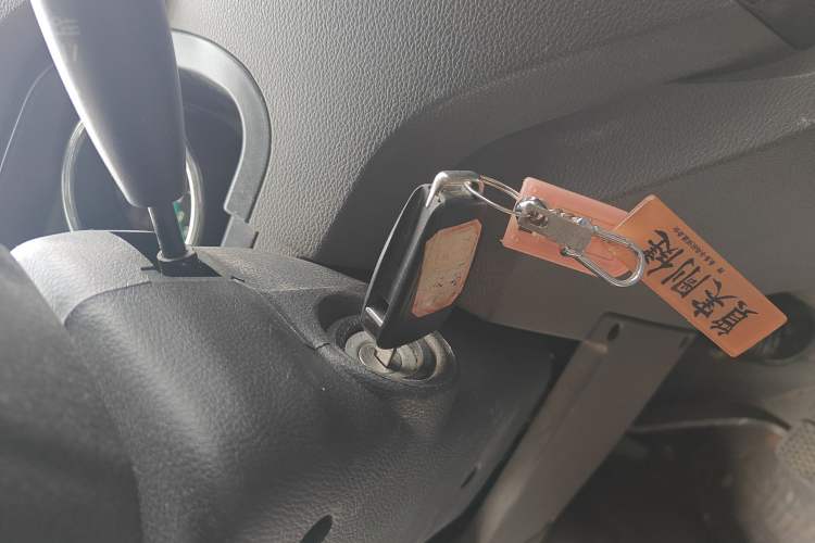 Used Dongfeng Yufeng EM26 2023 Standard Edition 41.472 kWh Henan Lithium Power
