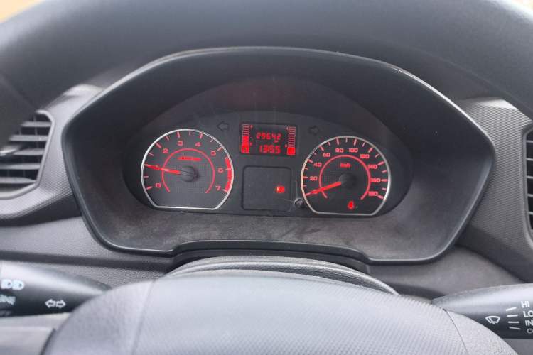 Used Wuling Hongguang V 2022 1.5L Jingqu Version Hydraulic Power Steering LAR Instrument Cluster