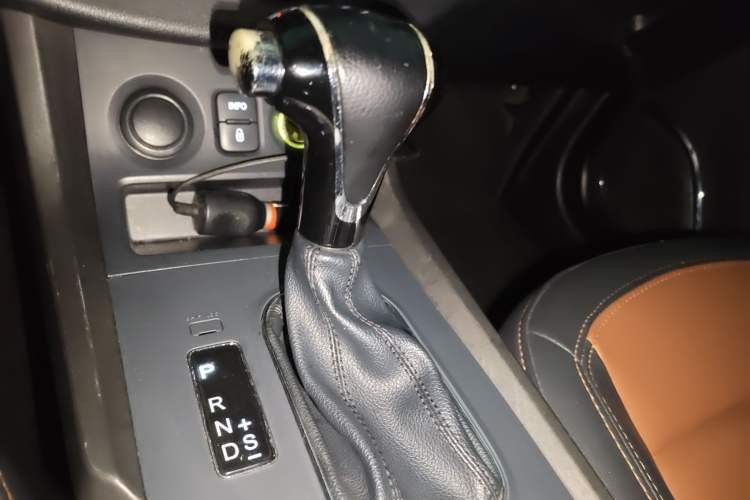 Used Haima S5 2016 1.5T CVT Enjoyment Edition Gear Lever