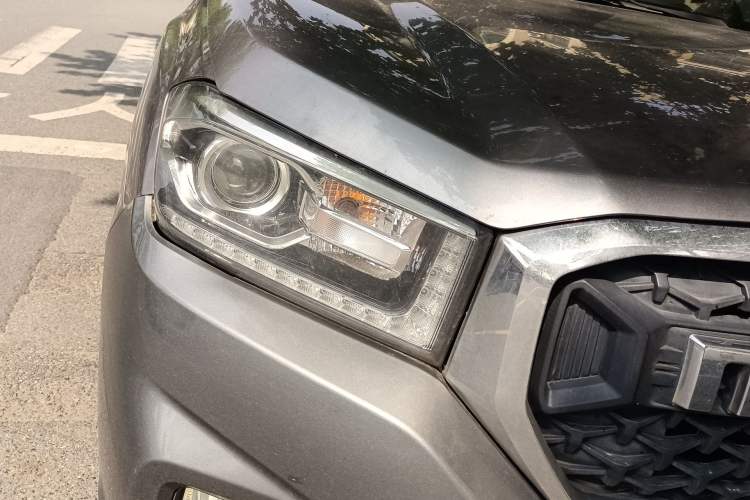 Used SAIC MAXUS T70 2021 2.0T Diesel Automatic 4x4 Elite Version with Long Bed and High Ground Clearance